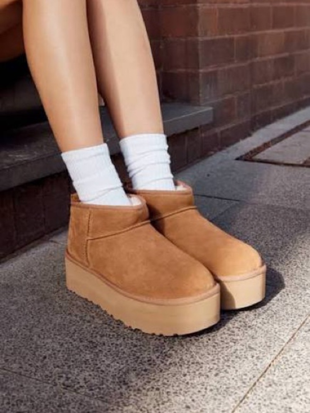 UGG ultra mini platform chestnut boot Suede Platform Ankle Bootie
